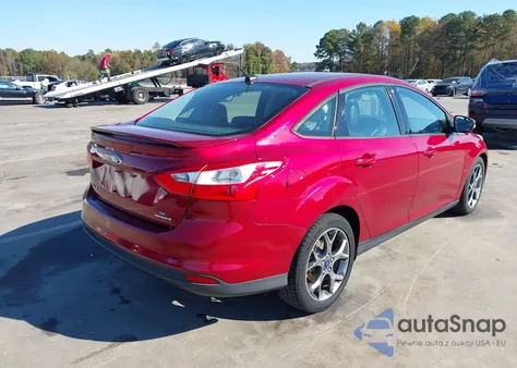 2014 Ford Focus Se z USA, uszkodzony, nr VIN 1FADP3F21EL414830